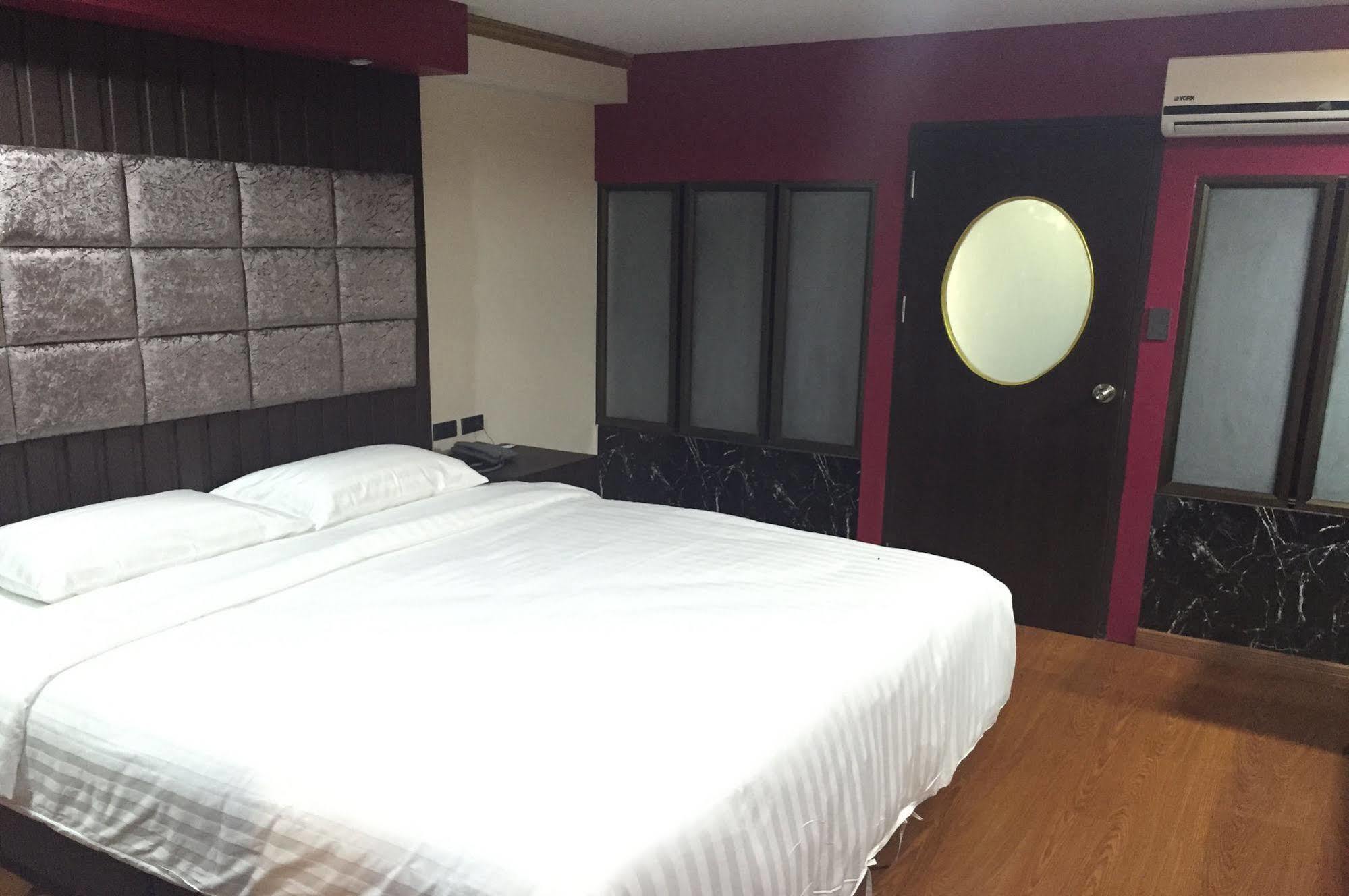 Grand Pink Hotel Hatyai Hat Yai Dış mekan fotoğraf