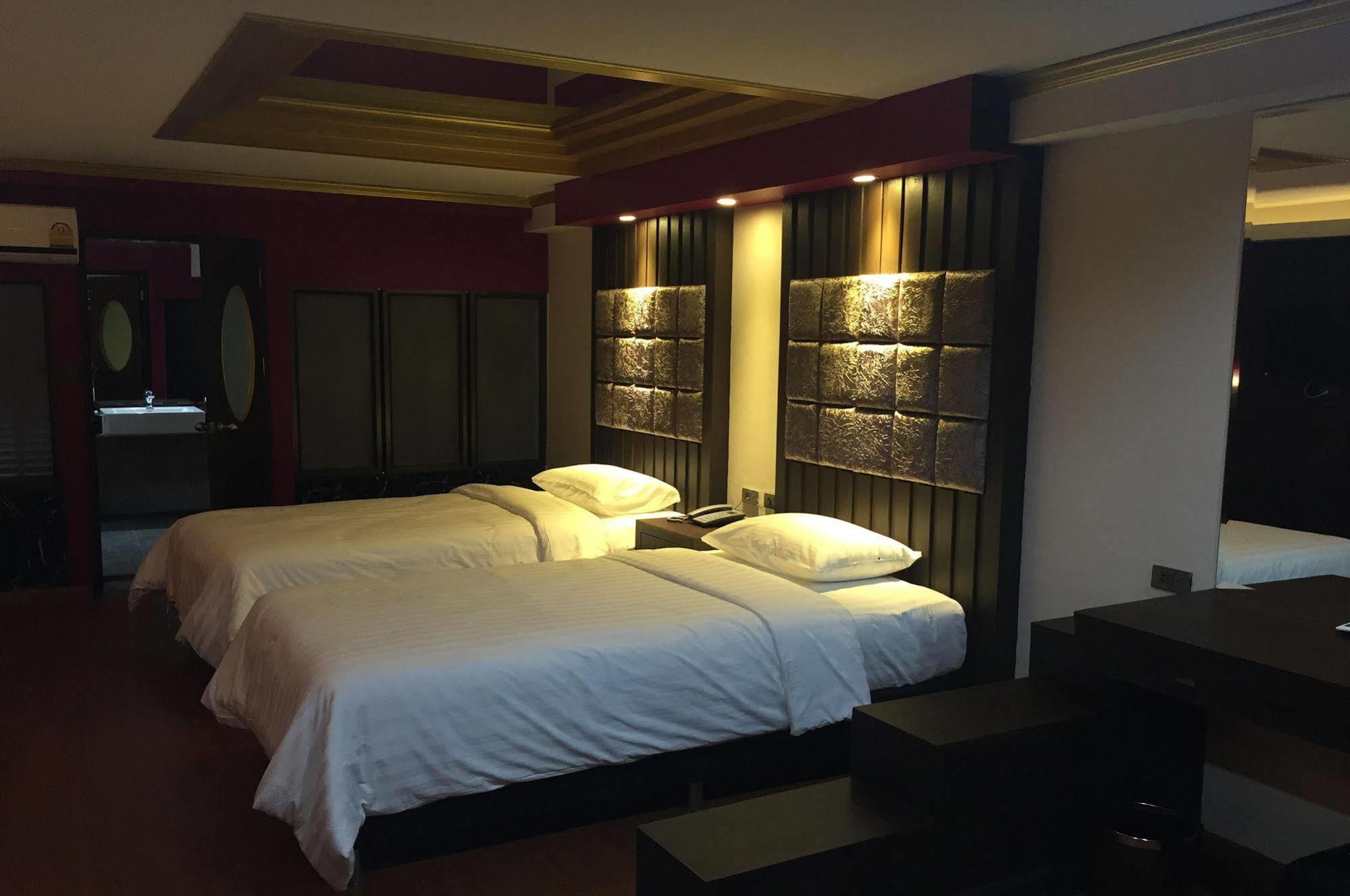 Grand Pink Hotel Hatyai Hat Yai Dış mekan fotoğraf